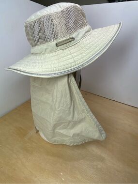 Equator Expedition Series Sun Hat XL Mesh Vent Detachable Neck Cape Flap